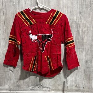 Kids Chicago Bulls Red Graphic Long Sleeve Shirt. X1
